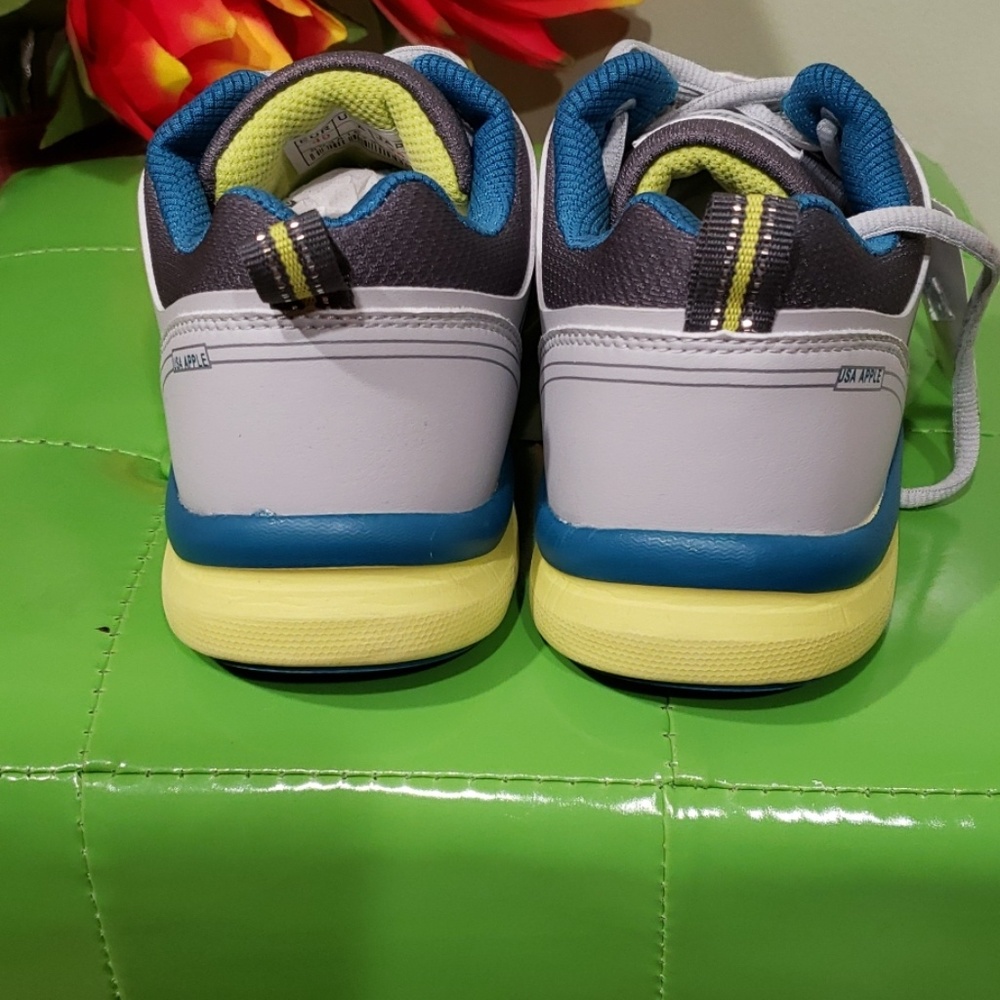 Brand new Stylish Apple Fashion shoes - Picture 3 of 8